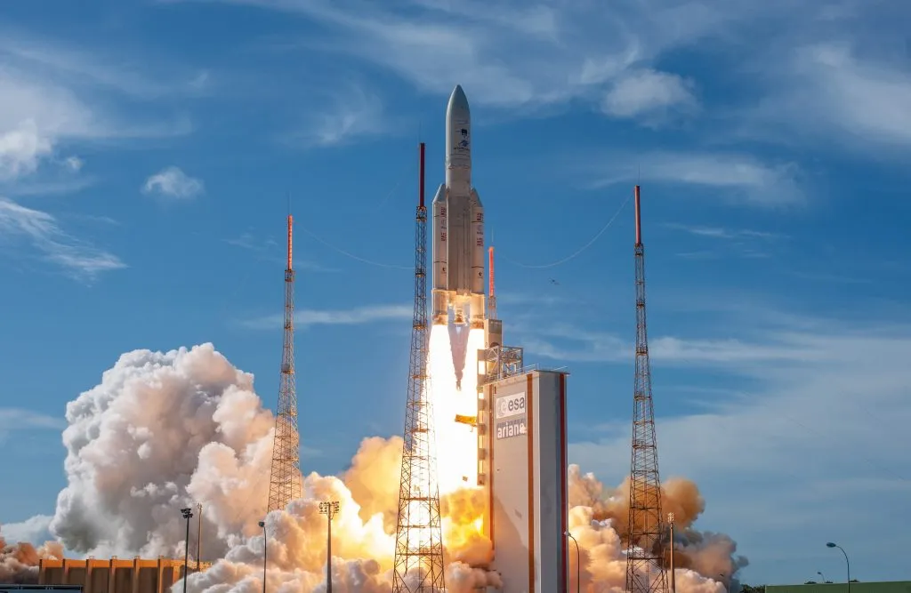 Pierwsza misja rakiety Ariane 5 po niemal rocznej przerwie [Aktualizacja]