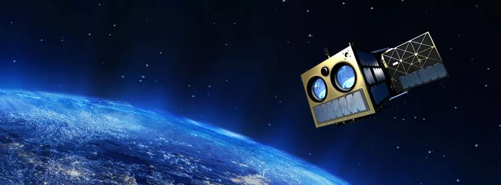 Wizja artystyczna satelity zbudowanej na platformie HyperSat (Creotech Instruments))
