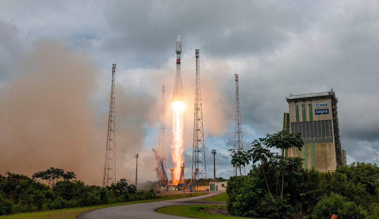 Startująca rakieta Soyuz. (ESA-CNES-Arianespace)