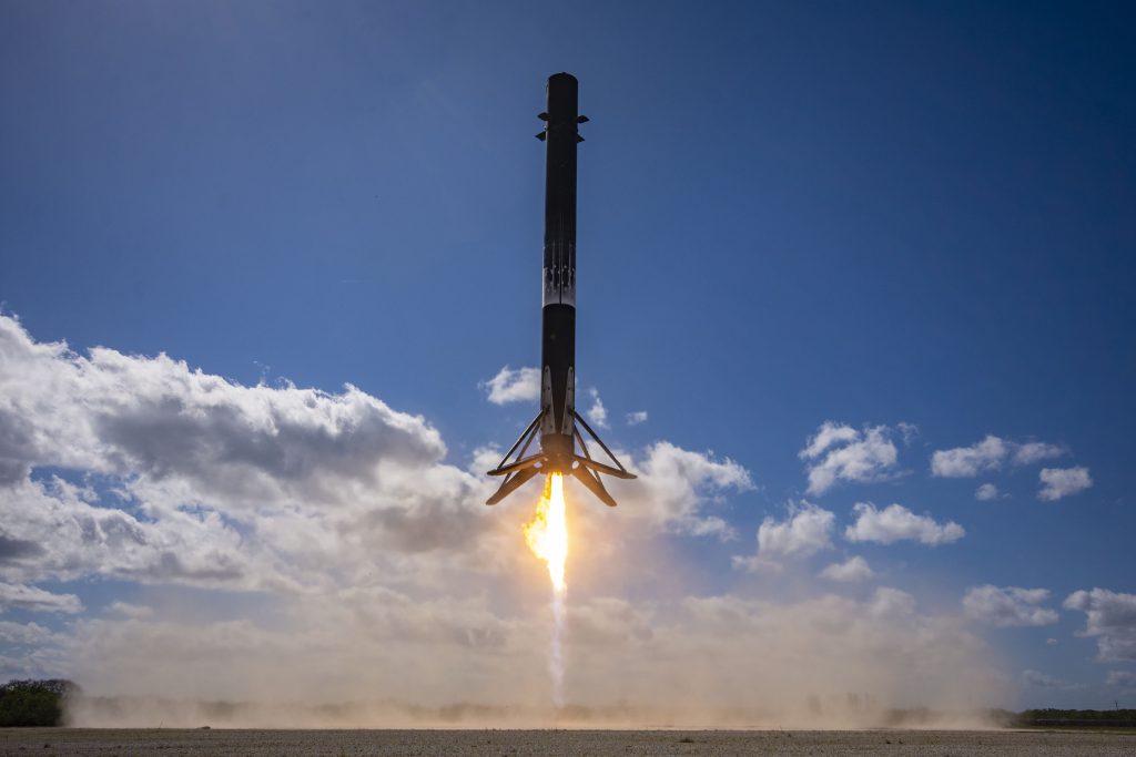 Falcon 9 wyniósł siedemnastą paczkę satelitów OneWeb