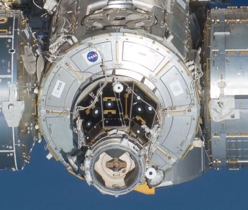 Wyniesienia modułu Harmony Międzynarodowej Stacji Kosmicznej
