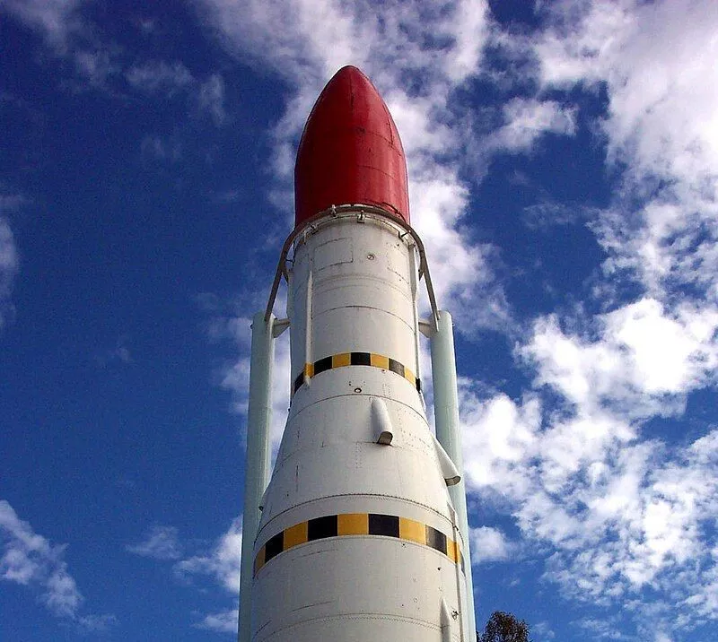 Zdjęcia: Wikipedia, GKN Aerospace